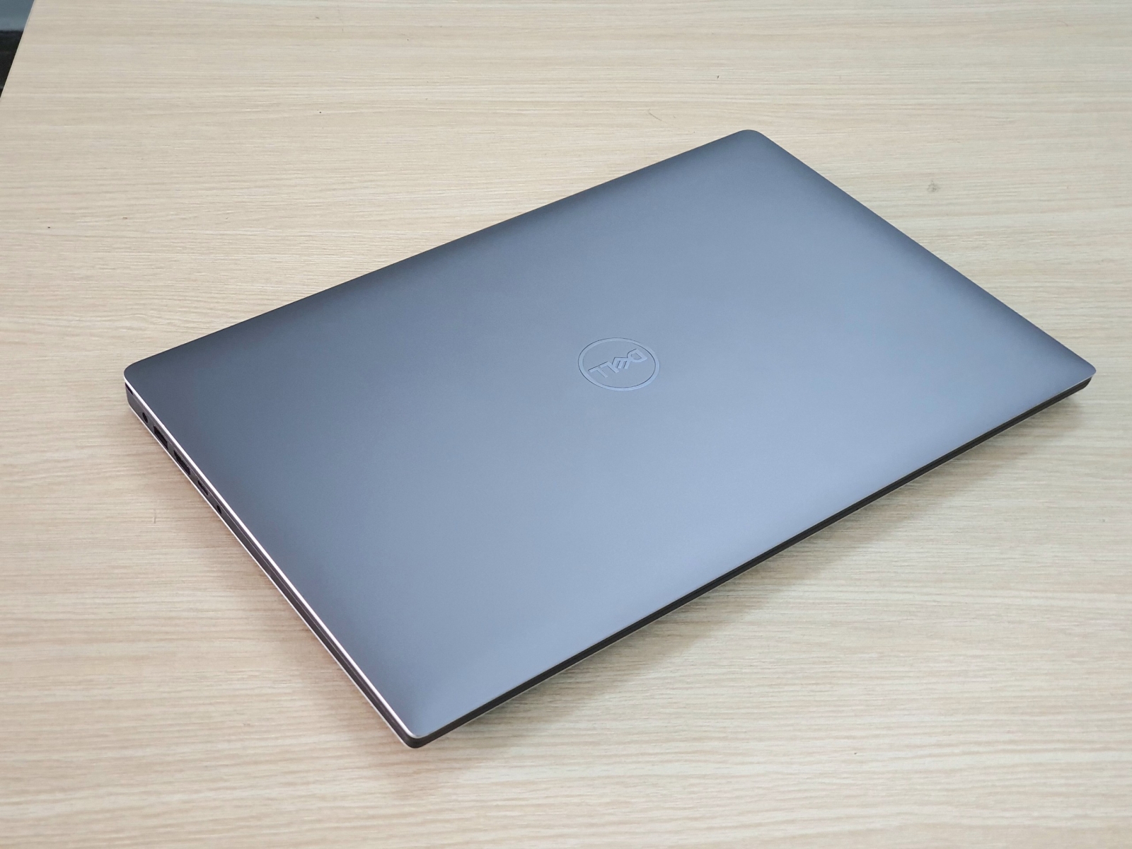 laptop dell precision 5540 chuyên thiết kế đồ họa